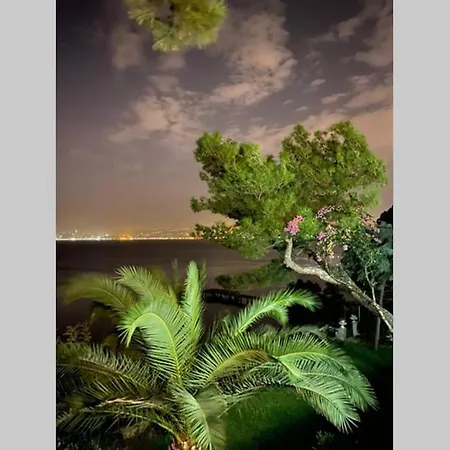 The Lucky Dreamer Villa Adalar